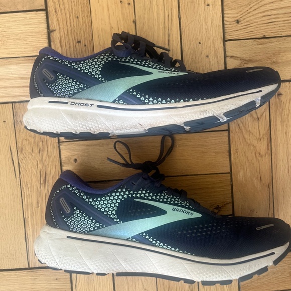 Brooks Women's Size 11 Running Shoes - Picture 3 of 5